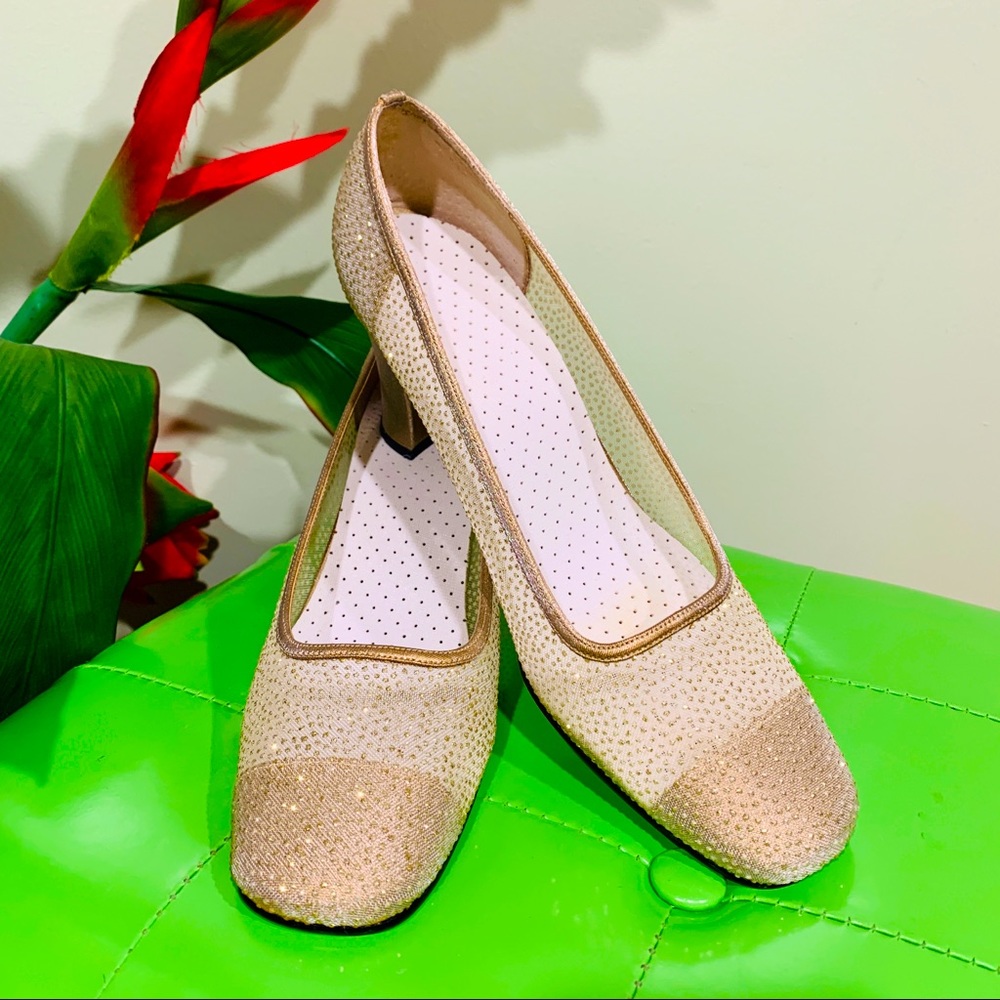 Beautiful Sparkly with Embellishment  Mesh Pumps